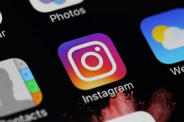 How to Hide or Show Like Counts on Instagram