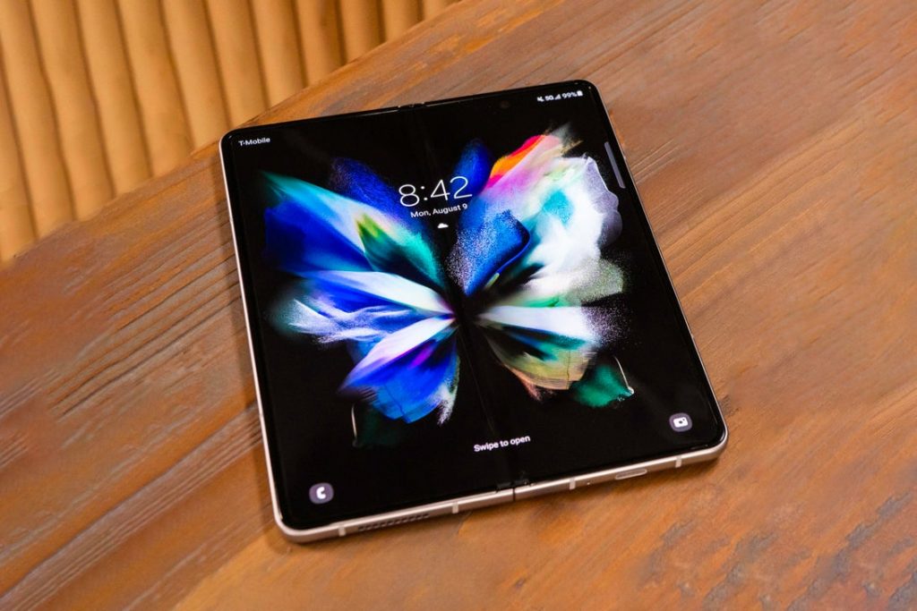 Samsung Galaxy Z Fold 3